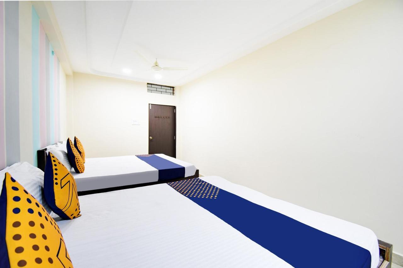 Hotel Spot On 67472 Anant Palace Raj Nandgaon Exterior foto