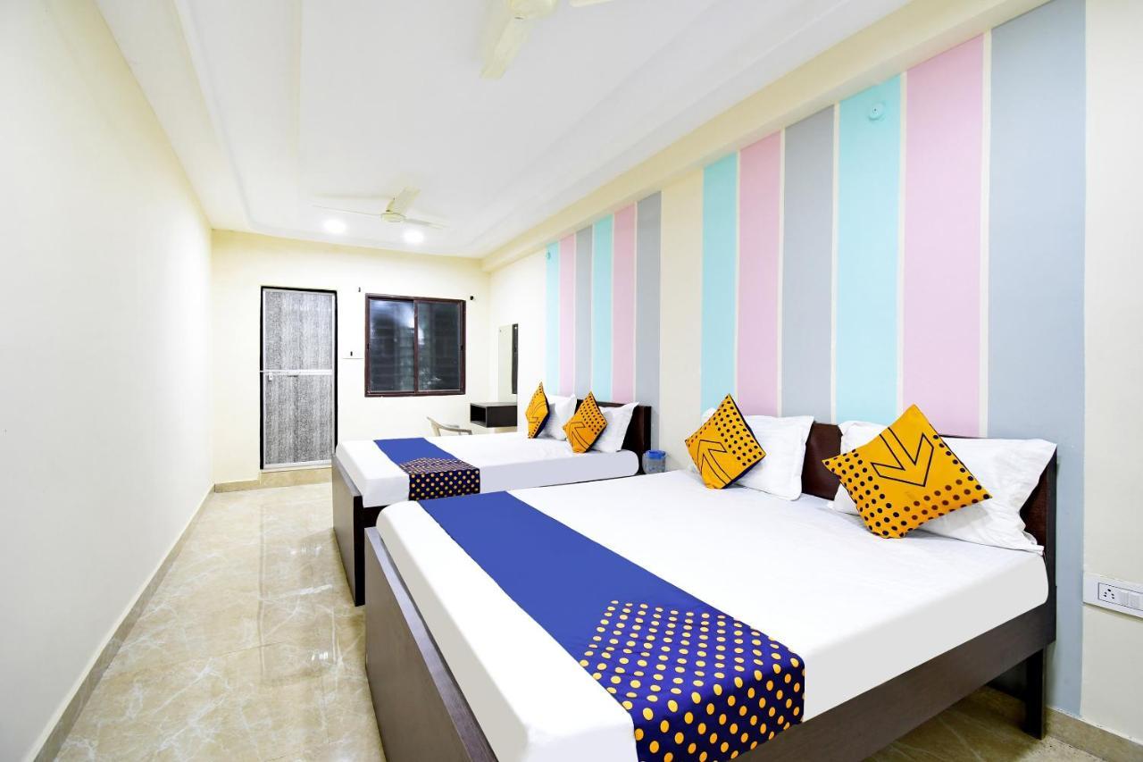 Hotel Spot On 67472 Anant Palace Raj Nandgaon Exterior foto